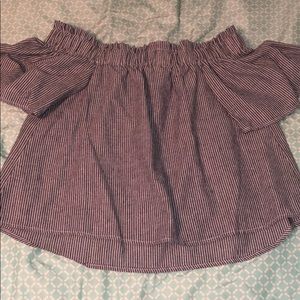 Women’s Off the shoulder Lulu’s crop top size S